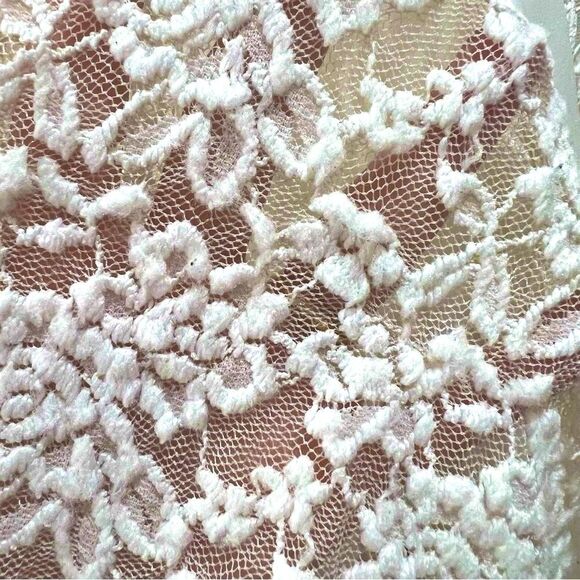 Notations Ivory Lace Lined Sleeveless Top Large - Picture 4 of 7